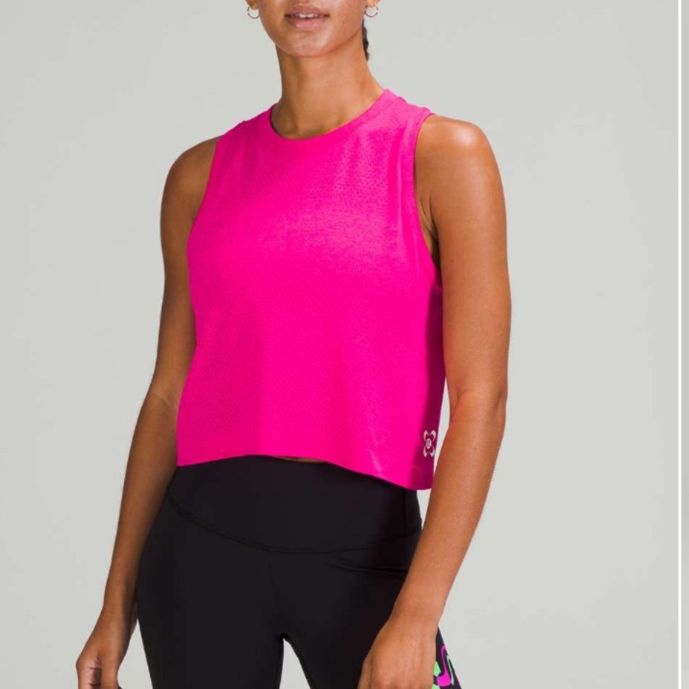 Lululemon | size 6 | swiftly breathe crop tank